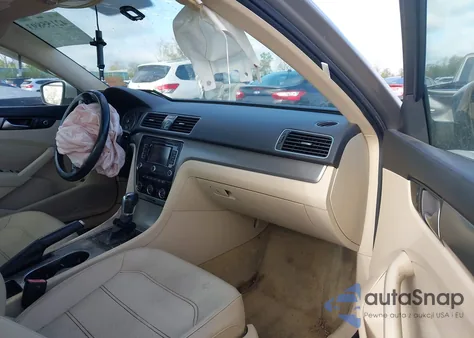 2014 Volkswagen Passat 1.8T Se z USA, uszkodzony, nr VIN 1VWBT7A33EC051576